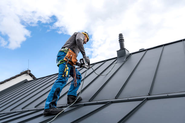 Best Roof Installation  in Oelwein, IA